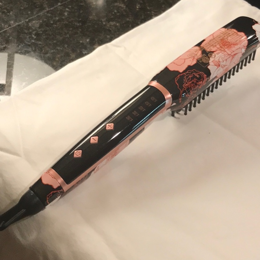 Calista TrianglPro Heater Styling and Detailer Brush